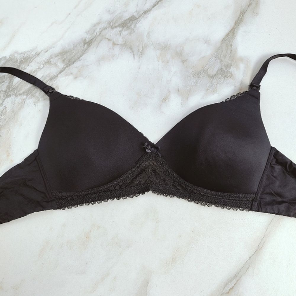 H&M Mama Black Lace Trim Wireless Wire Free Nursing Bra, Sz 36B